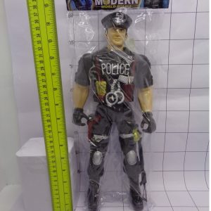 HOMBRE DE POLICIA EN FUNDA