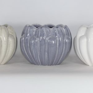 FLORERO DE PORCELANA 22.5X22.5X17 B/CR/GRIS