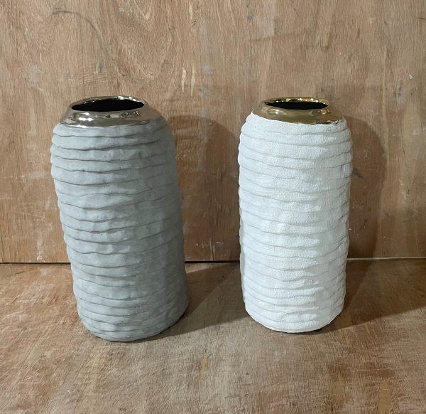 FLORERO DE PORCELANA 12.5X12.5X25CM