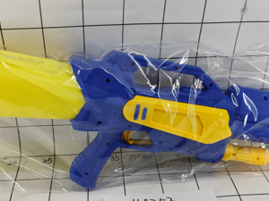 PISTOLA DE AGUA FUNDA