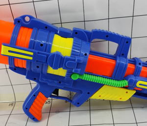 PISTOLA DE AGUA FUNDA