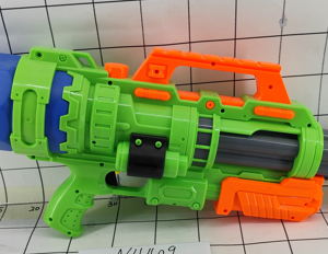 PISTOLA DE AGUA FUNDA