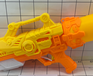 PISTOLA DE AGUA FUNDA