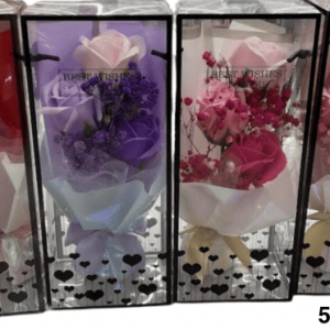 BOUQET FLORES EN CAJA 10X8X25CM